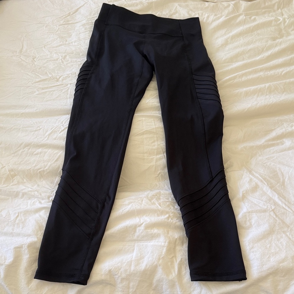 All In Motion ultra high rise Sculptured Moto Legging size S, Black, EUC